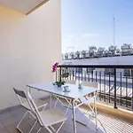 公寓 Glade - 1 Bedroom W Balcony In *