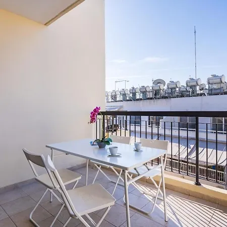 Апартаменти Glade - 1 Bedroom W Balcony In *
